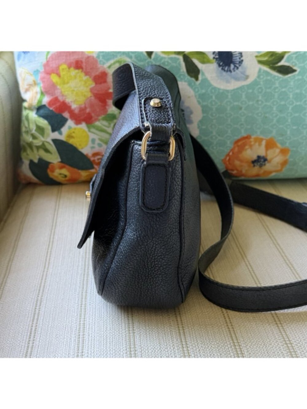 Furla Crossbody Bag Black Textured Leather Gold Accents - Picture 4 of 16